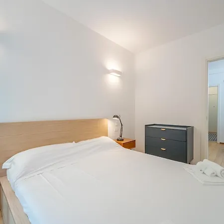 Dei Mille Roomy Flat *