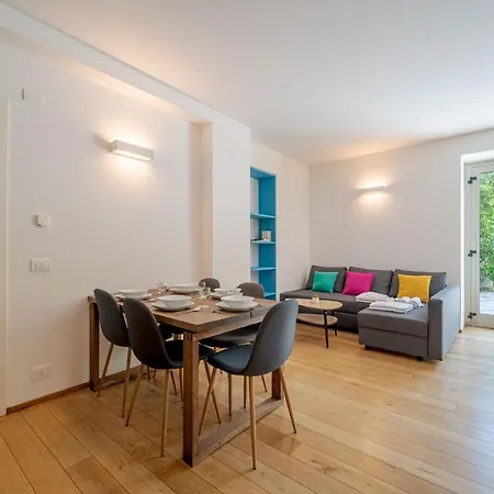 Lejlighed Dei Mille Roomy Flat *